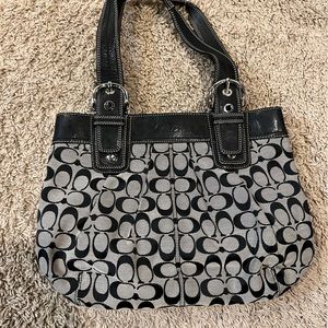 Black coach handbag / purse